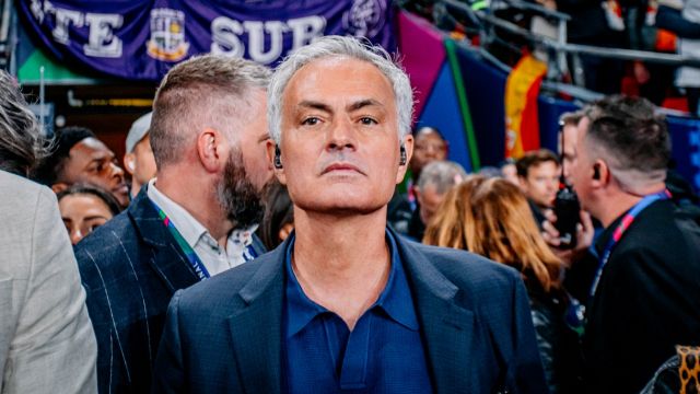 Mourinho infiamma i Tifosi del Fenerbahce: Possibile Interesse per Dybala e Lukaku